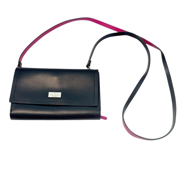 Kate Spade Magenta Black Crossbody Shoulder Wallet Purse Logo Flaw - Picture 9 of 9